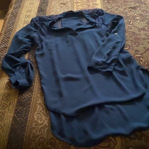 Woman’s blouse